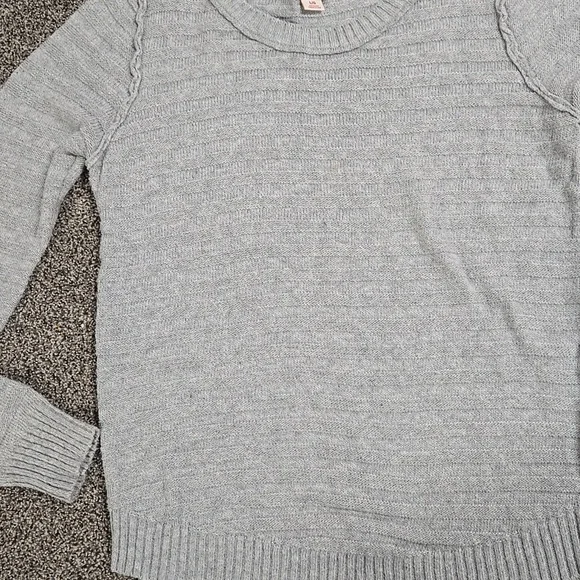 Gray Longsleeve Shirt - Picture 2 of 6